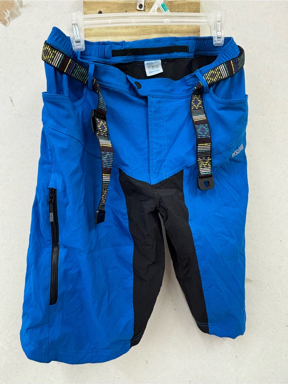 Arsuxeo belted cycling/motorcross shorts Size medium (33X11.5)